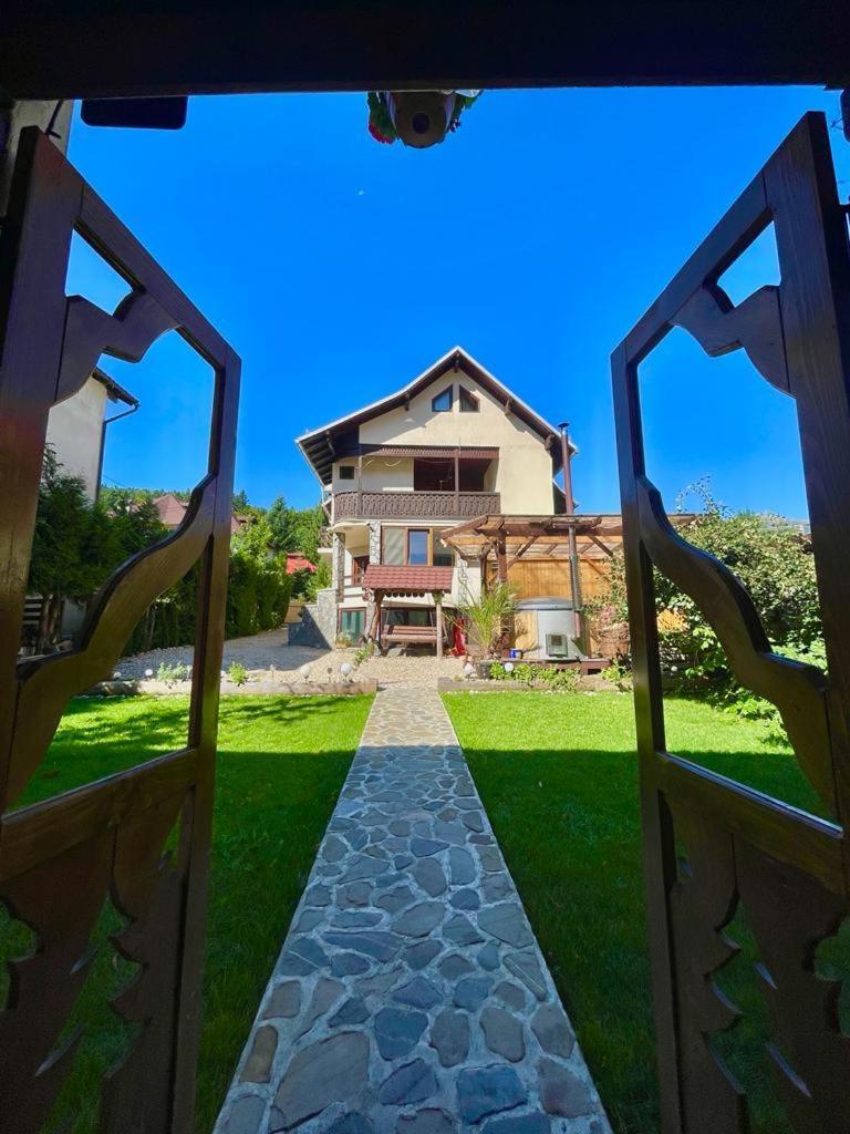 Amandra Chalet Σινάια Εξωτερικό φωτογραφία